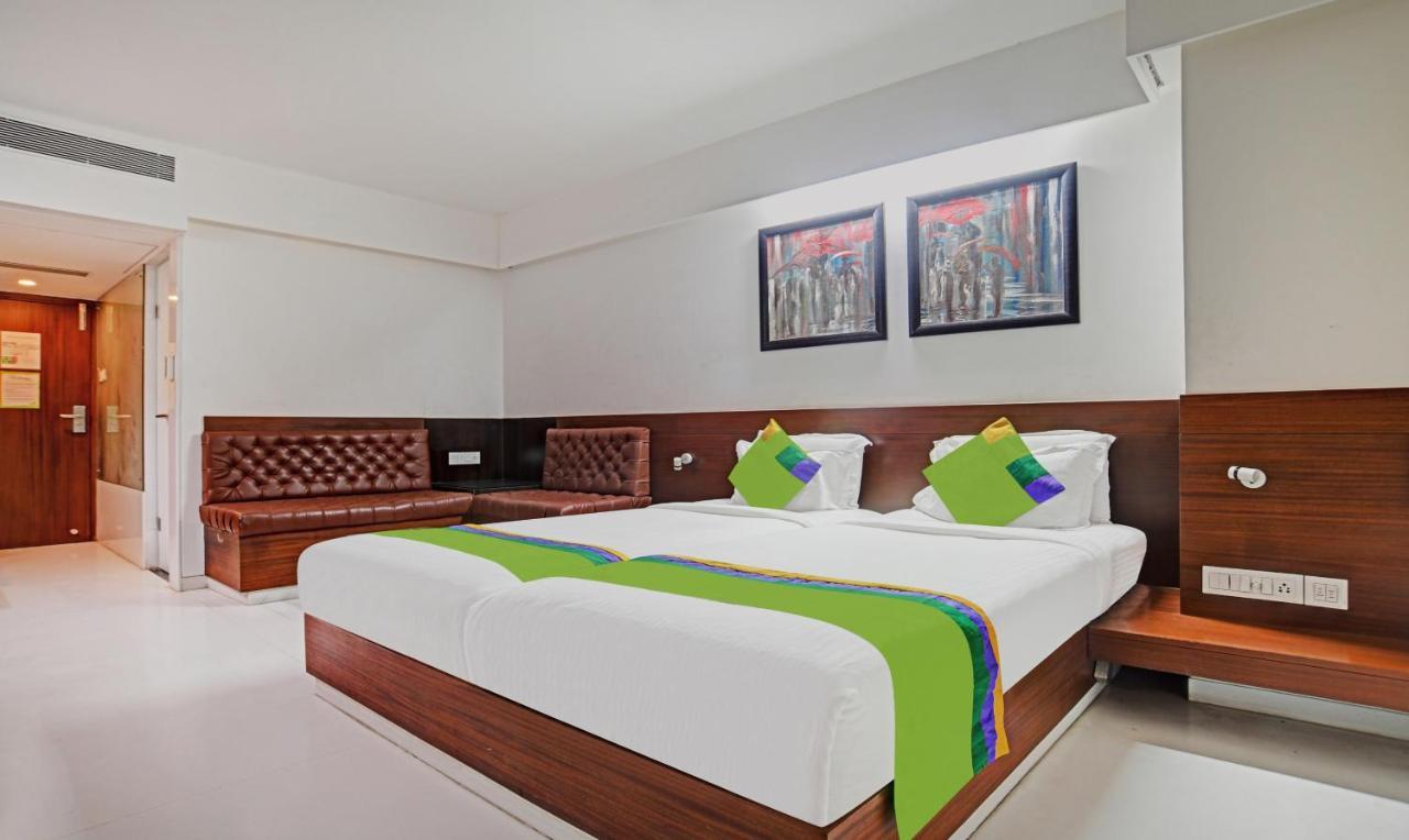 Treebo Cherry Tree Indore Luaran gambar