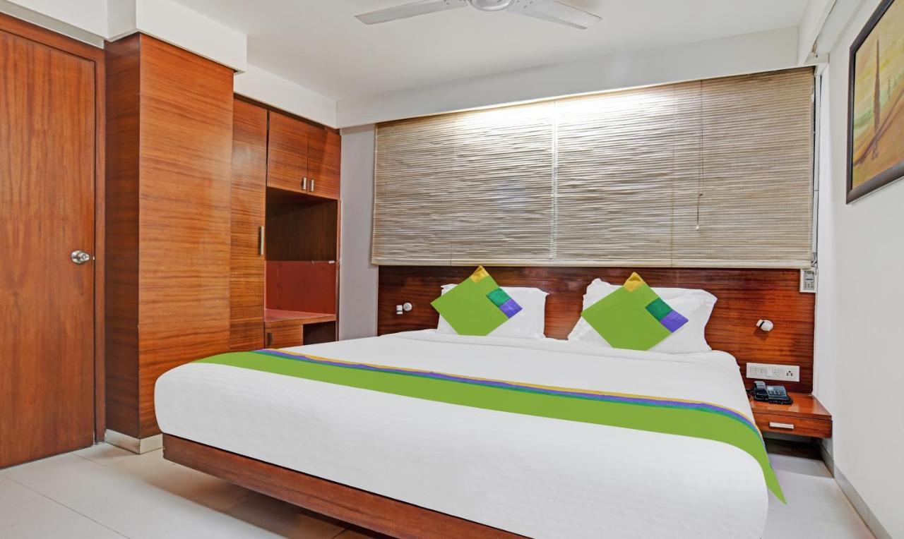 Treebo Cherry Tree Indore Luaran gambar