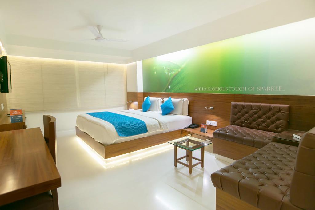 Treebo Cherry Tree Indore Bilik gambar